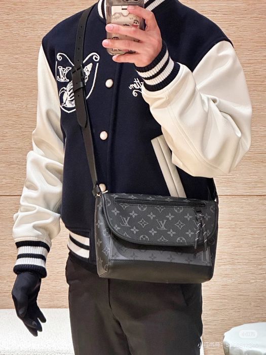 Сумка Louis Vuitton district damier infini синяя мужская оригинал кожа