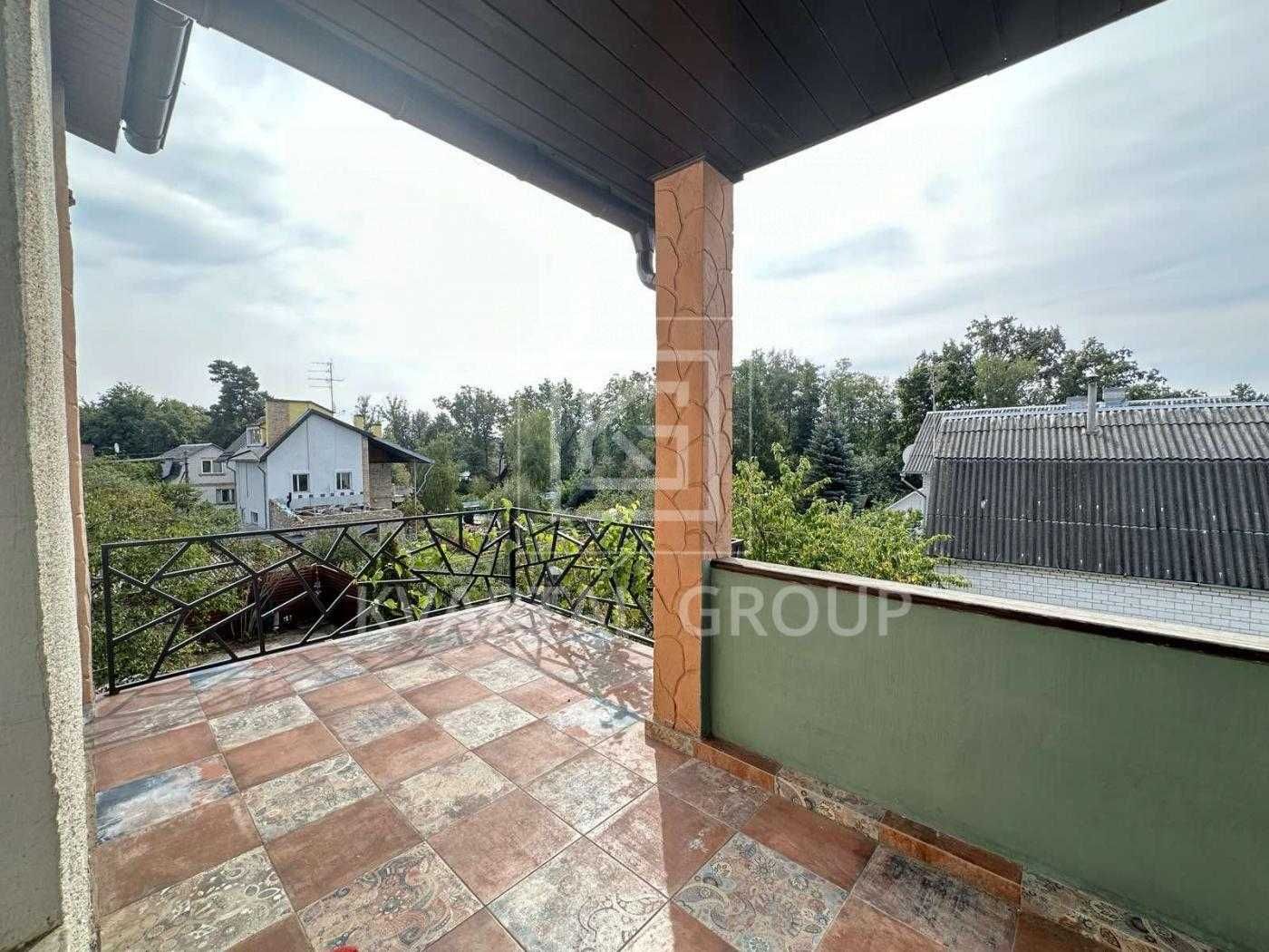 Продаж будинку з сучасним ремонтом