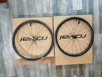Par de rodas de ciclismo estrada carbono Roval Alpinist CL I (novas)