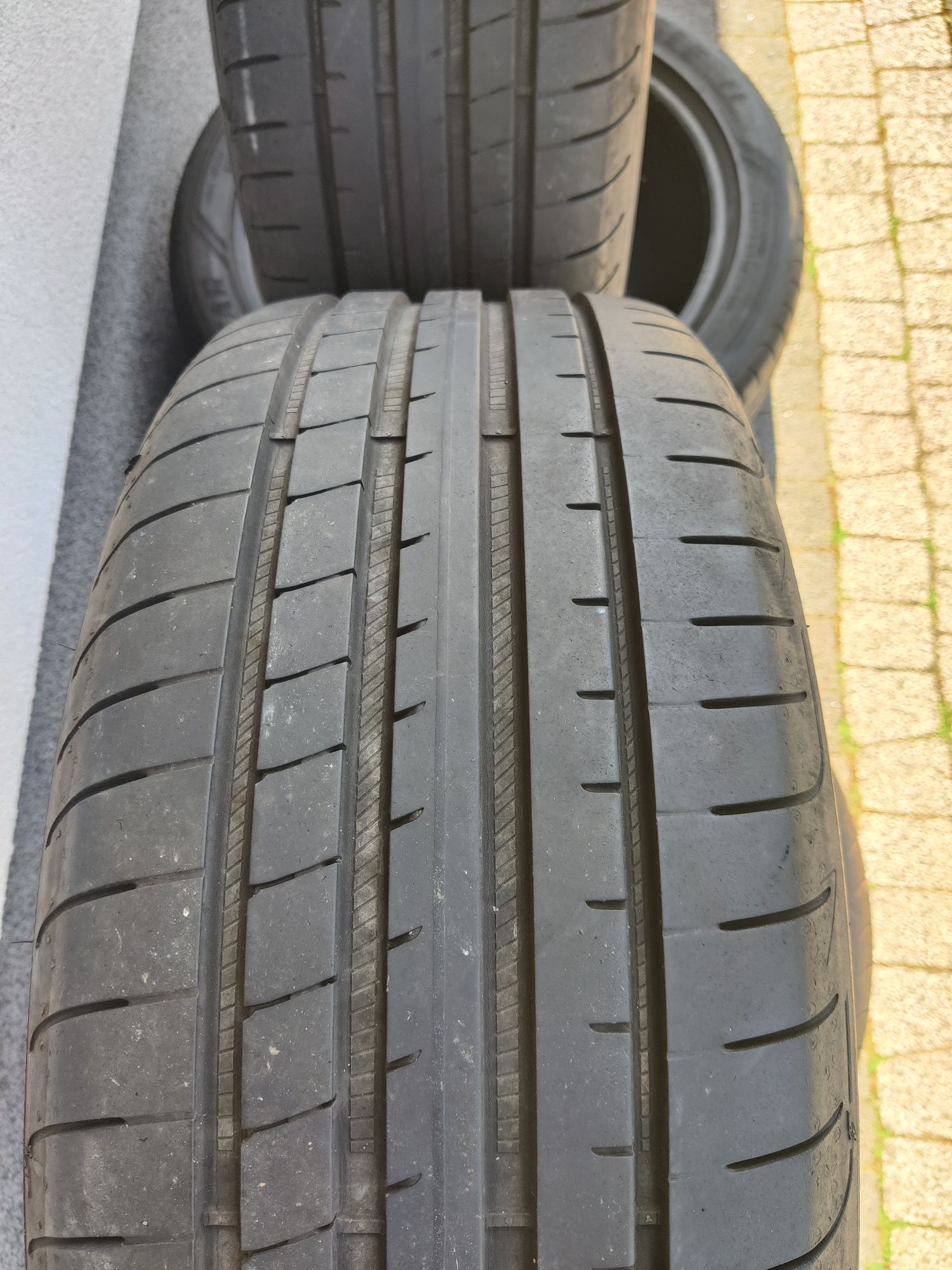 Opony letnie Goodyear 235/55R18 7/6mm