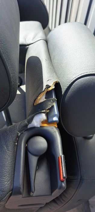 Fotele kanapa czarna skóra Audi A6 C5 Kombi grzane kpl