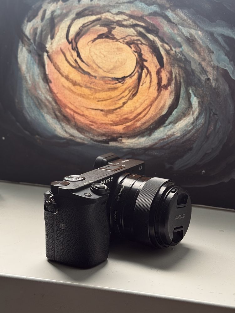 Sony A6400  + 2 obiektywy+karta pamięci