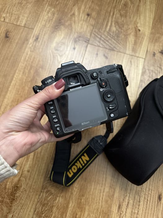 Фотоапарат Nikon D7000 + обьектив Nikon AF-S NIKKOR 50mm f/1.8G