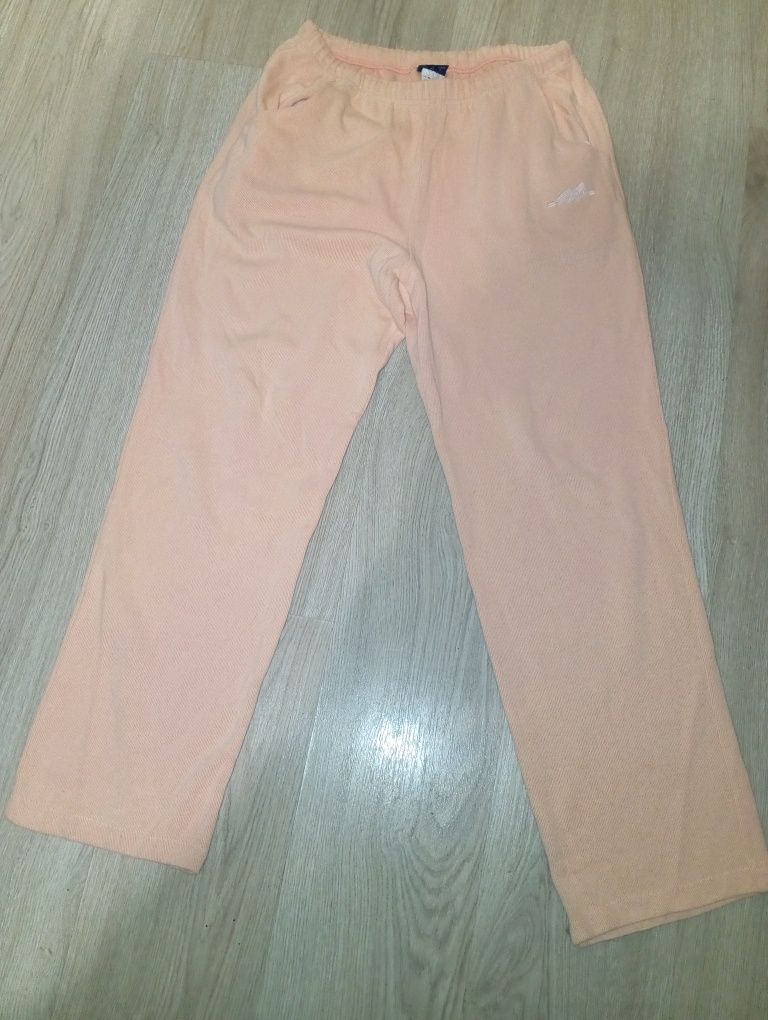 Calça flared em bom estado