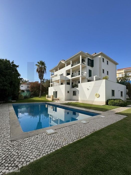 ARRENDA T3+1 Condomínio Privado | piscina, garagem e jardim centro Alc