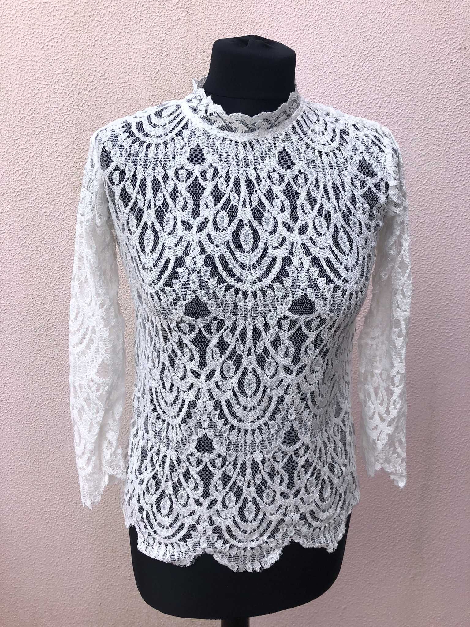 Blusa renda branca - S e M (NOVAS)