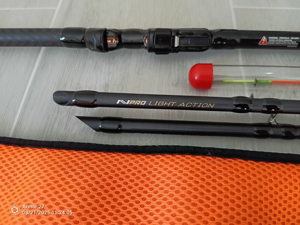 Canas de pesca embarcada e carreto surfcasting