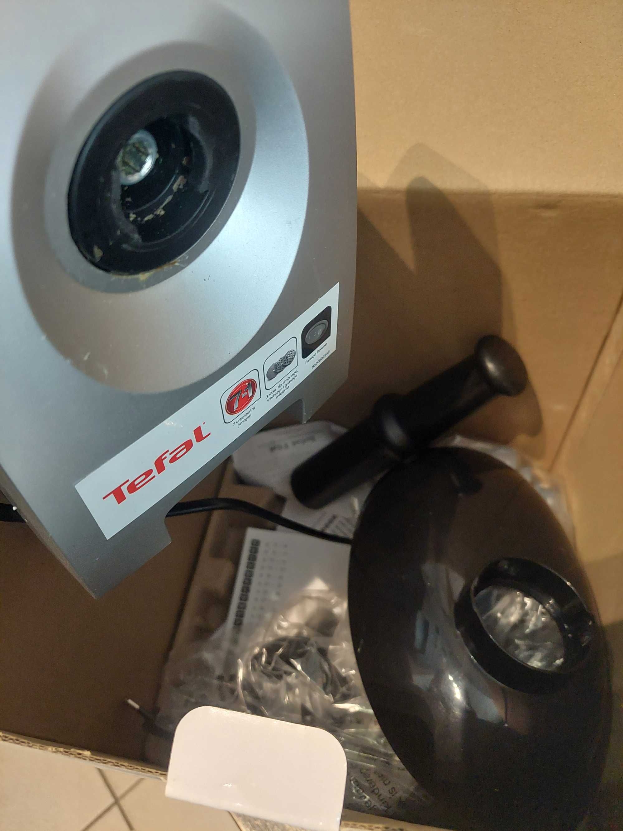 Maszynka do mielenia mięsa Tefal NE108831 czarny 1400 W / Cz-wa