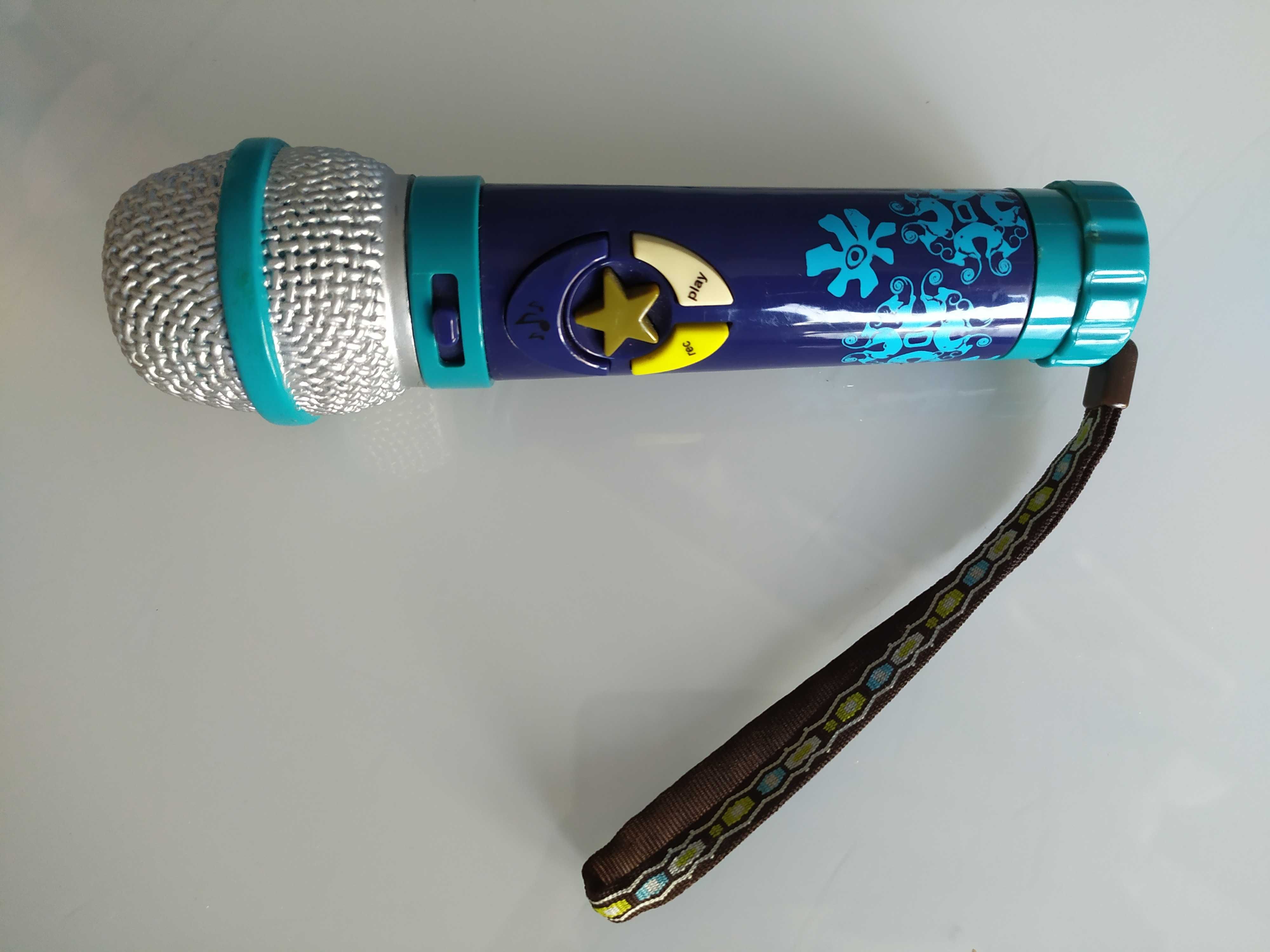 Mikrofon B-Toys dla dzieci, zabawka mikrofon do karaoke z 8 piosenkami