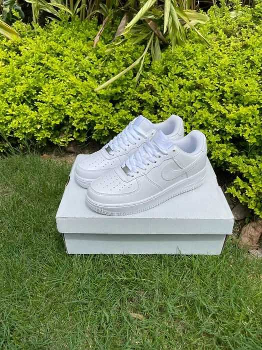 Buty meskie Mokasyny Nike_Air_Force_1_Low_07_White R.36