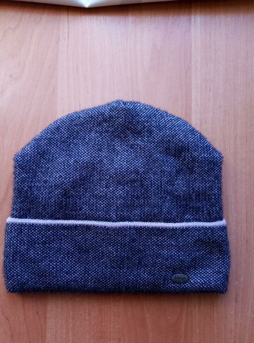 Перчатки на девочку сенсорные и шапка