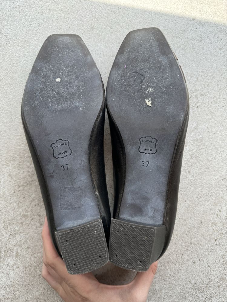 Buty wizytowe w stanie idealnym