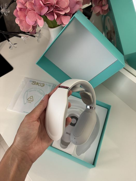 Масажер для шиї