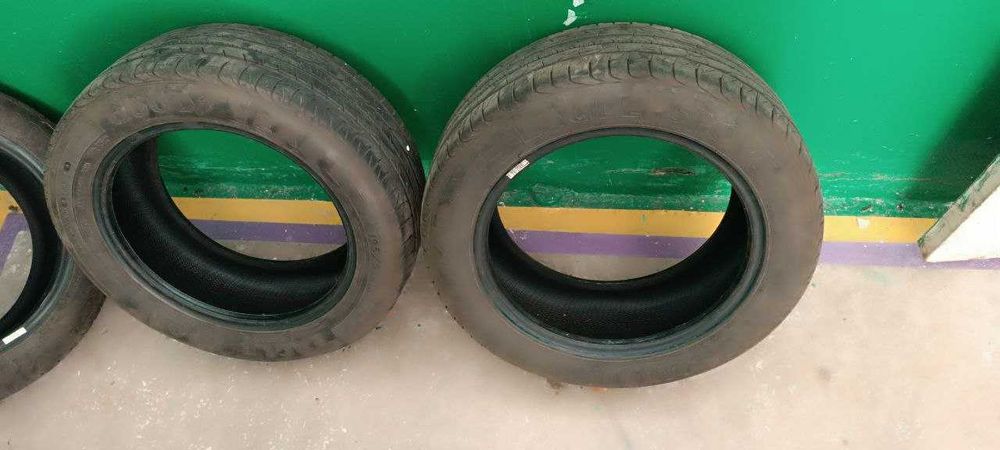 Продам комплект літньої гуми
Goodyear Eagle Sport