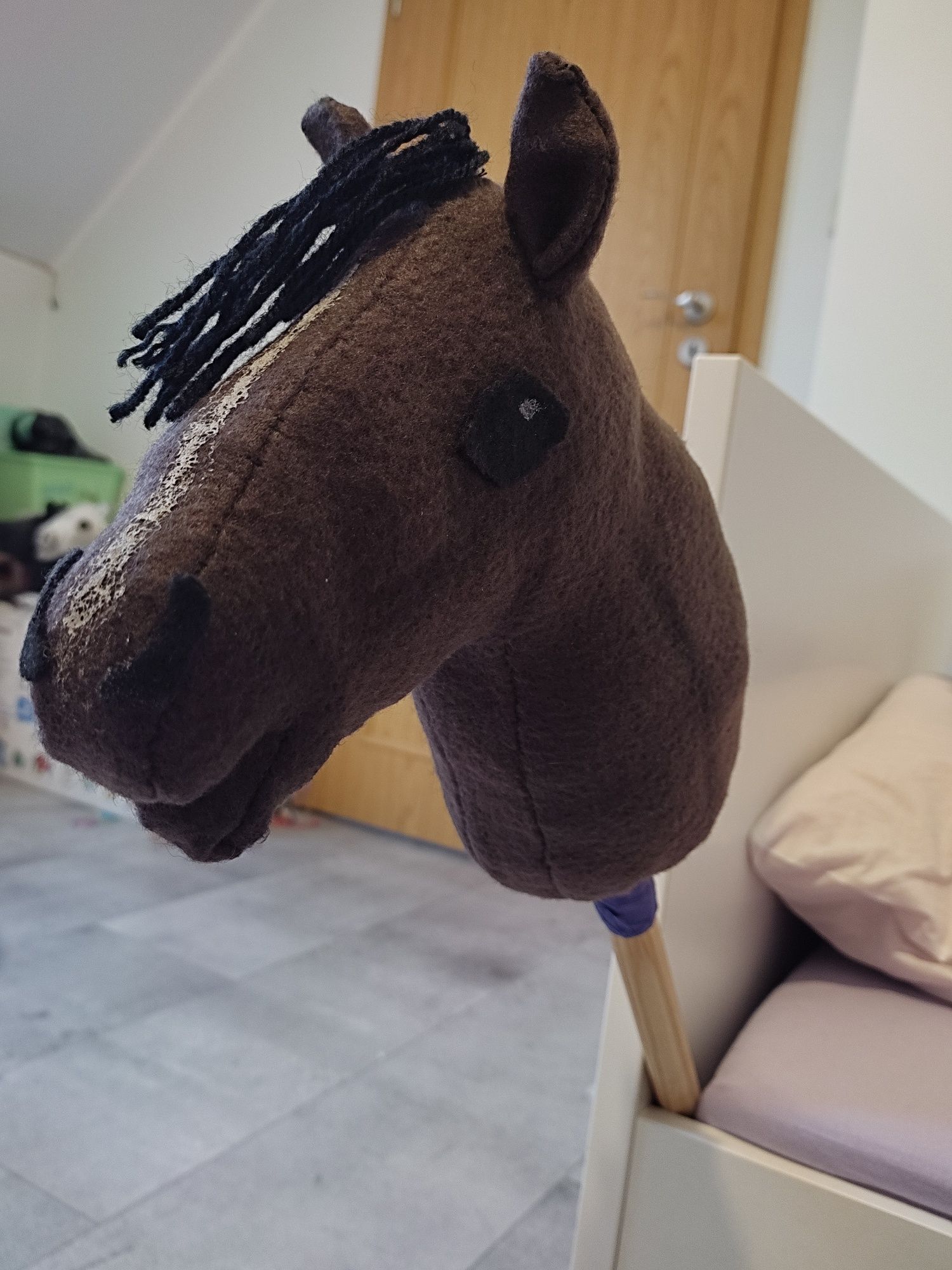 Hobby horse gniady