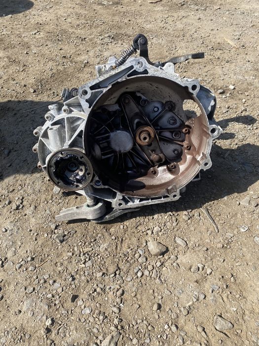 Кпп,коробка передач Volkswagen Caddy,Touran 2.0 sdi