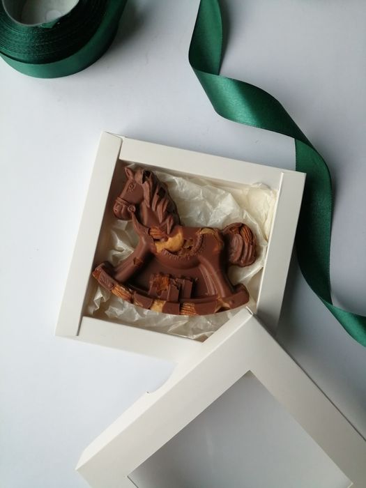 Шоколадні подарункові набори до новорічних свят