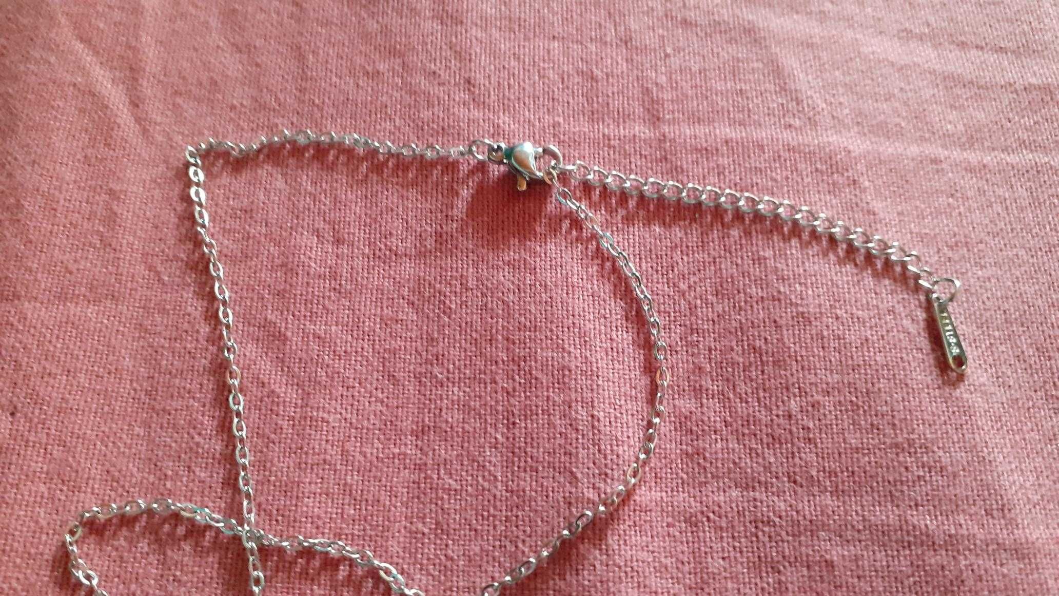 Colar prateado gato NOVO com caixa oferta