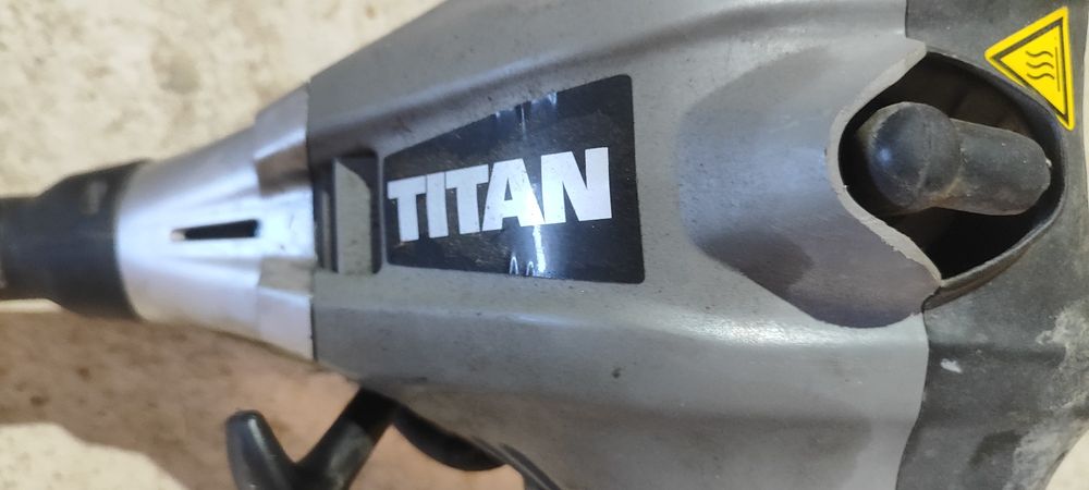 Kosa spalinowa Titan 4w1