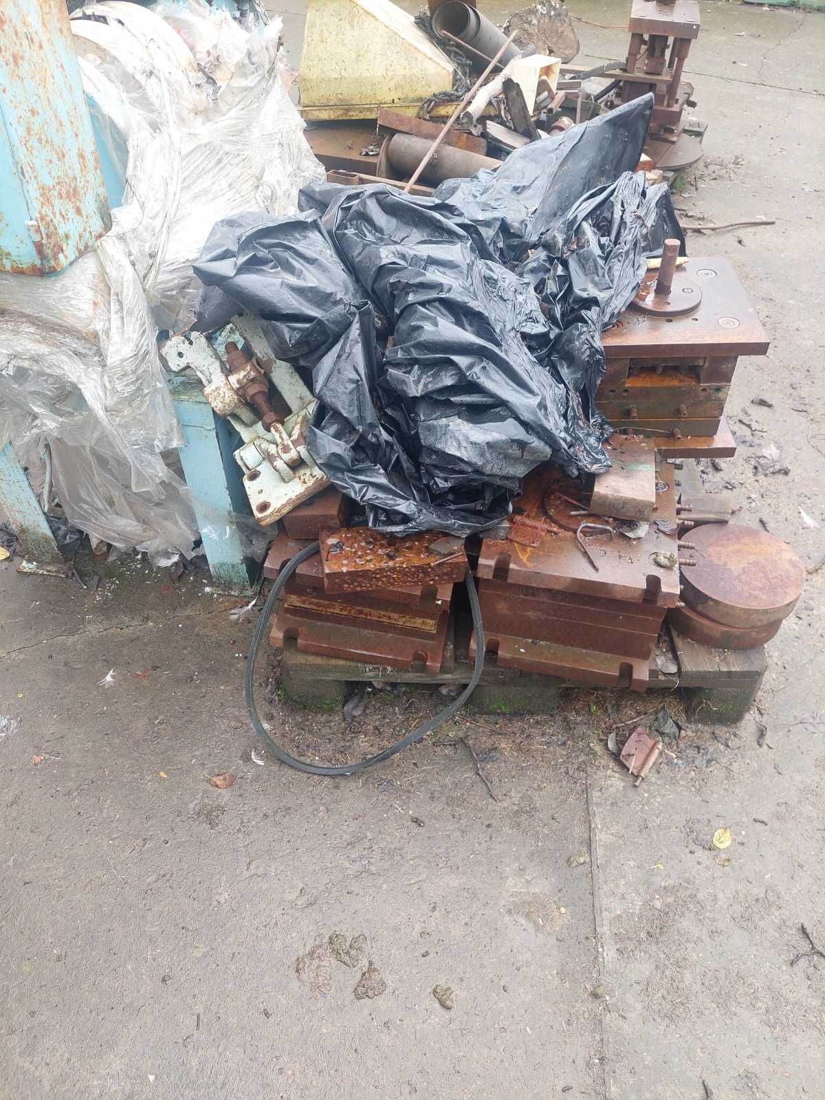 Пресформи різні видів