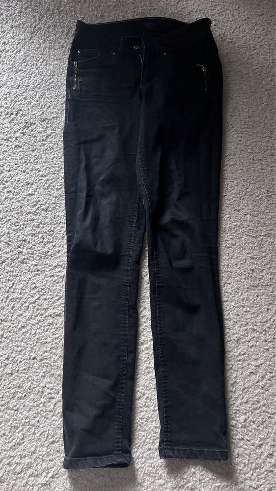 Trzy pary spodni M espirit, gap, rocks jeans