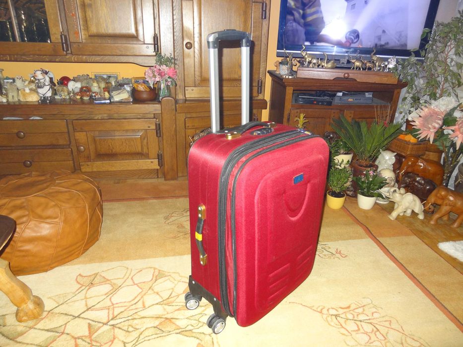 Walizka turystyczna Miniscer  63x45x27 cm