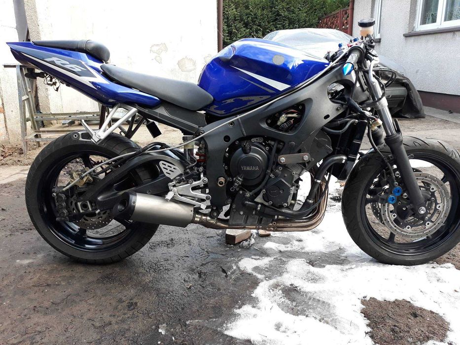 Yamaha YZF-R6 R6 stunt street uszkodzona