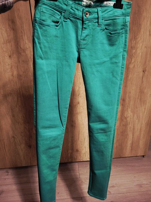 Spodnie Guess jak NOWE