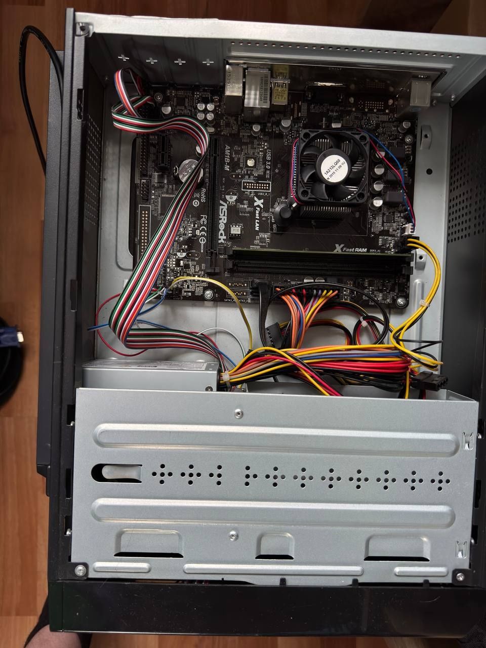 ПК AMD Sempron 2650, RAM 2 ГБ DDR3-1333, HDD 320 ГБ, 7200 RPM