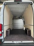 Zabudowa paki busa z jasnej sklejki 6,5 mm do auta Fiat Ducato L4H3