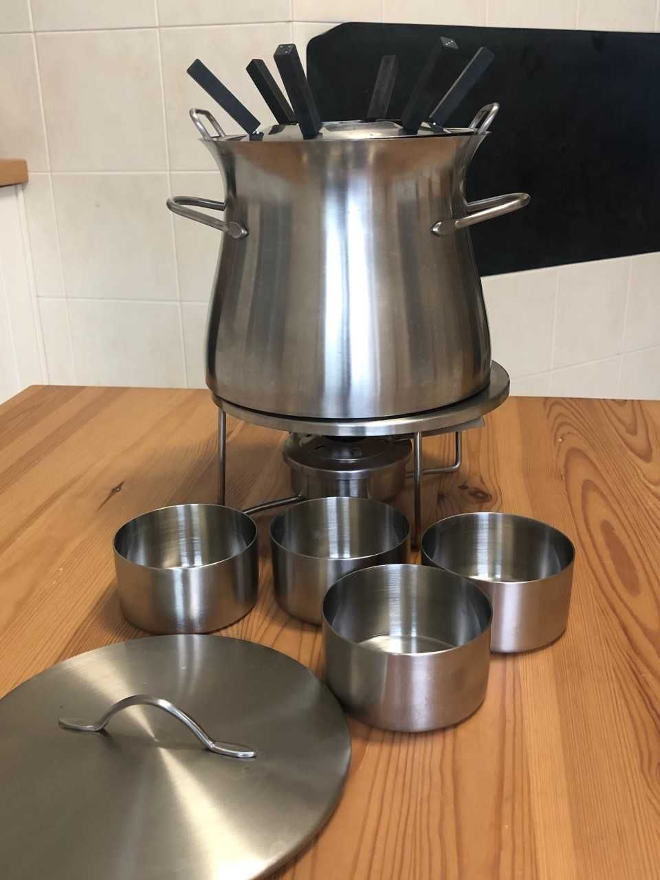 Fondue da Bodum + 4 taças inox extra