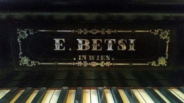 Fortepian E.Betsy wiedeński, antyk