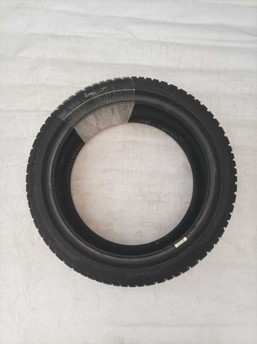 Opona Pirelli sottozero 3 275/35/19 100v 2019 7,4mm {142}