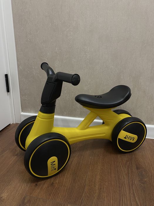 Продаю велобег для дитини від 10місяців-2,5 років