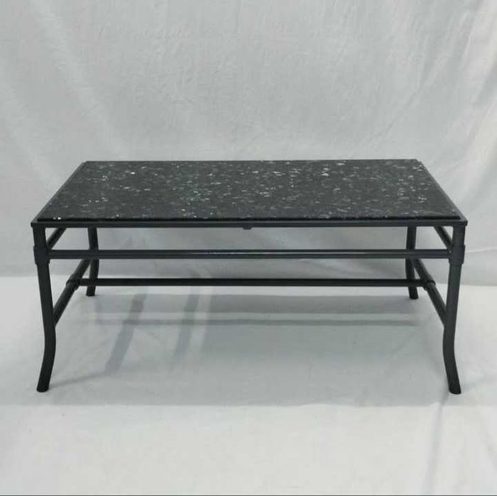 Mesa de centro em Marmore preto