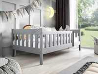 Drewniane dziecięce łóżko POLA z materacem - styl skandynawski