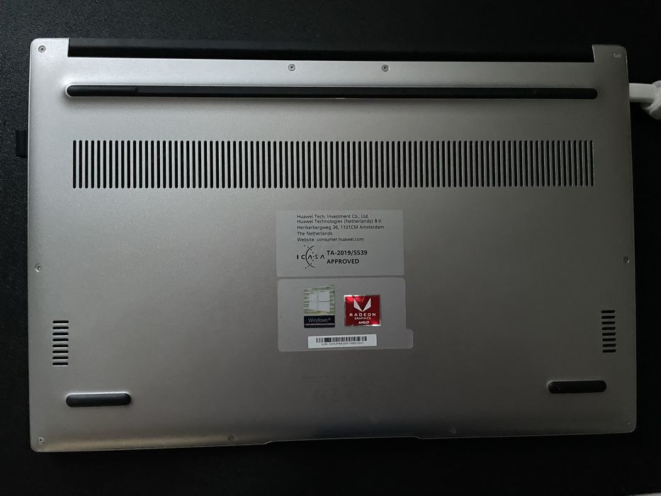 Laptop Huawei Matebook D14
