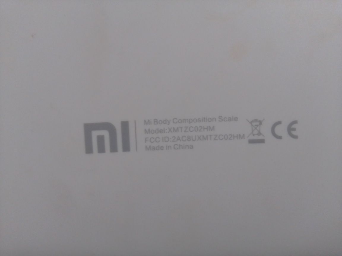 Напольные умные весы xiaomi mi body