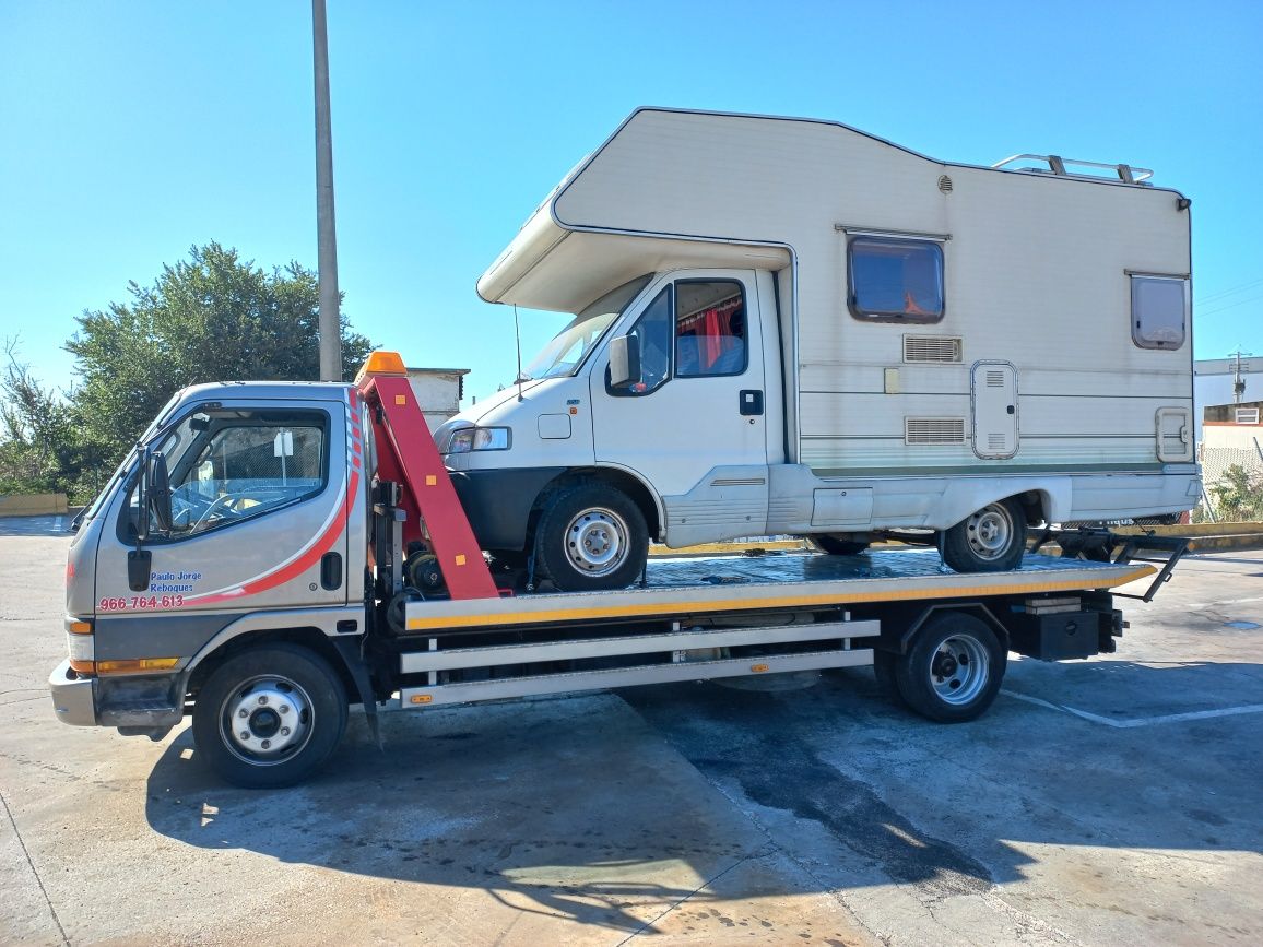 Reboque serviço pronto-socorro transportes