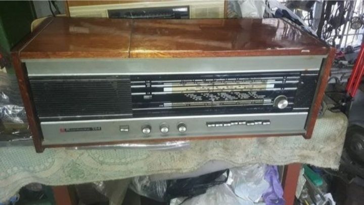 Телевізор* ч/б кольорові