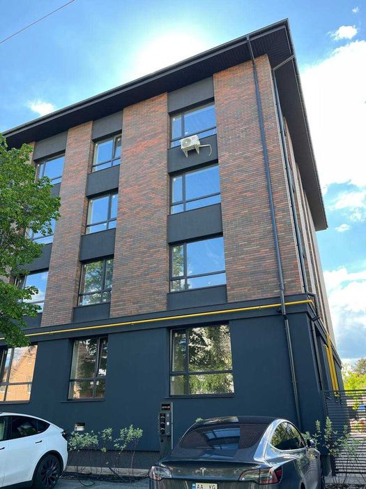 ЦЕНТР однокімнатна в клубному будинку є ГАЗ