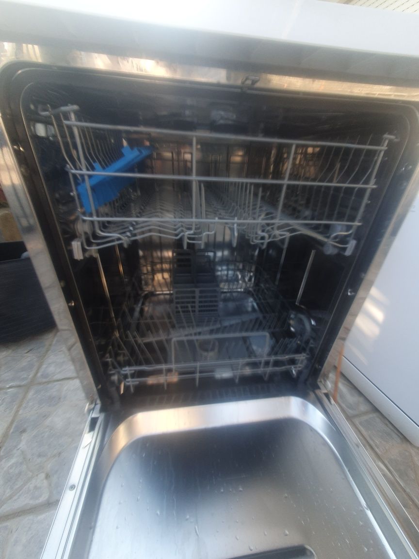 Máquina lavar loiça candy