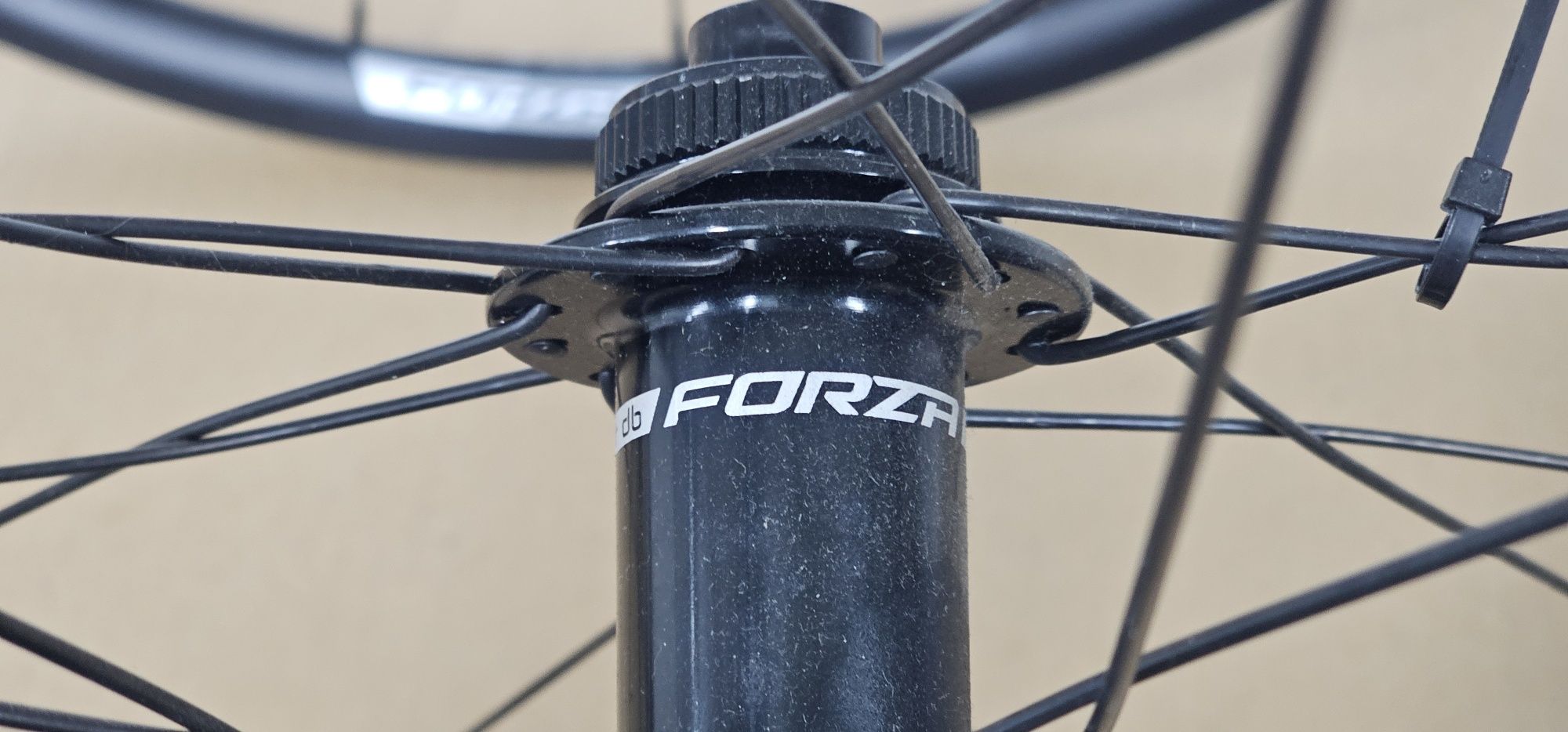 Nowe. Przednie Koło Forza NORTE db. 622x20c. Gravel