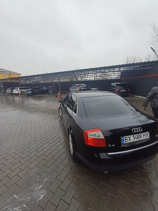 Ауді а4 б6,2002 року,2.0 газ бензин.