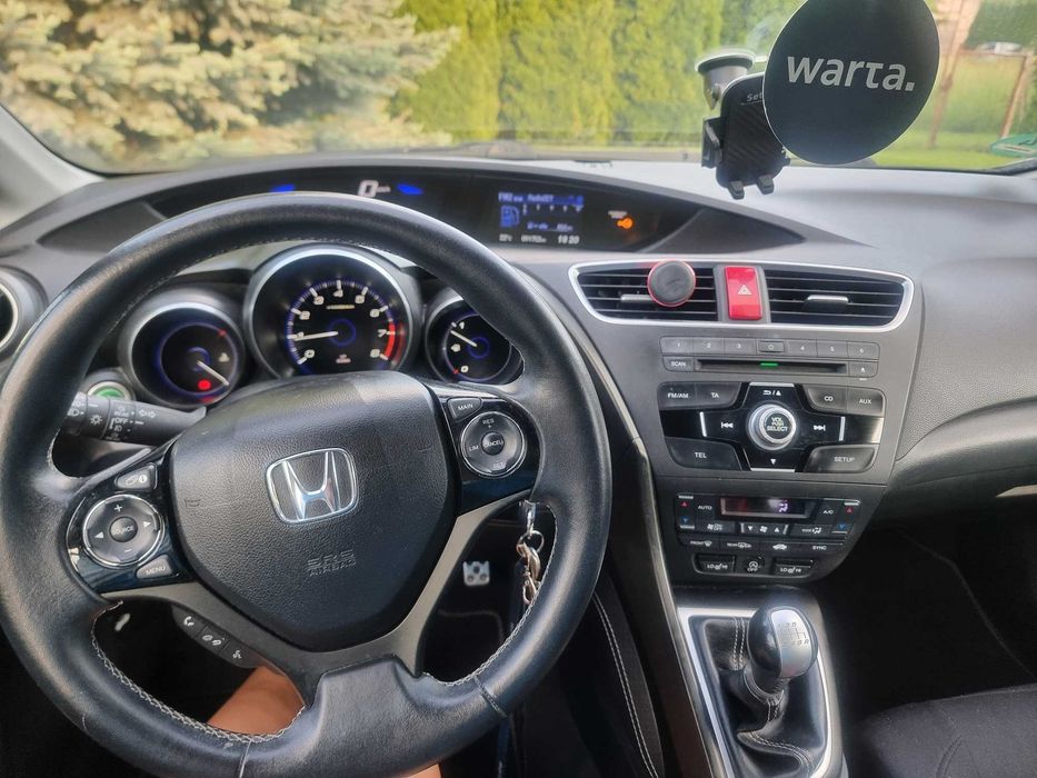 Piękna czerwona Honda Civic 1,8 benzyna 2015 rok