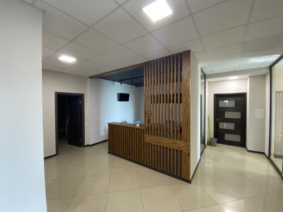 Оренда 200 метров, укрытия , постоянный свет, стоянка , аренда частями