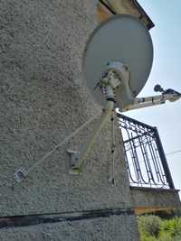 Antena parabólica para internet por satélite e router