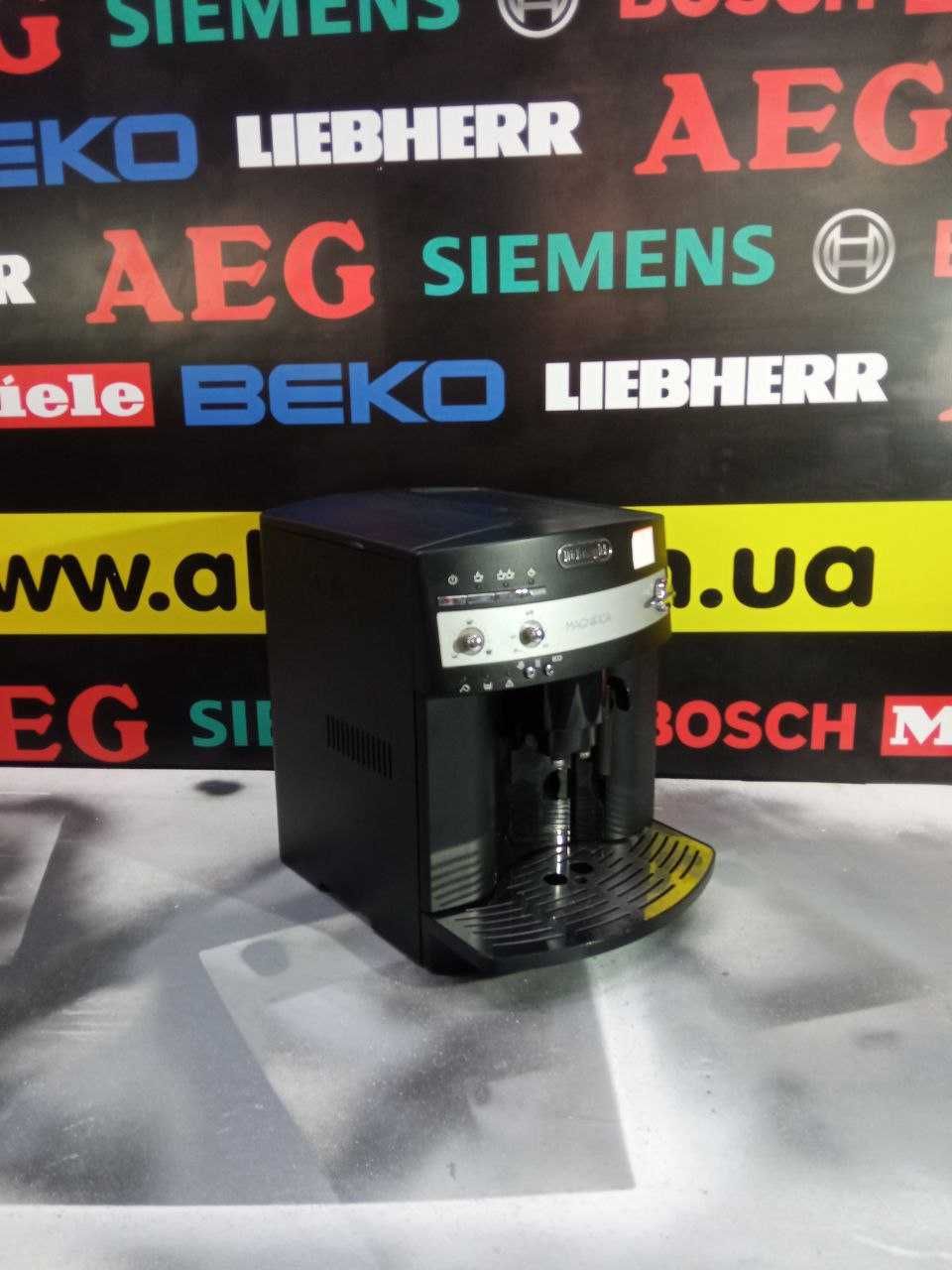 Кавомашина Delonghi ESAM 3000 B. Уживані Німеччина. Код 1749