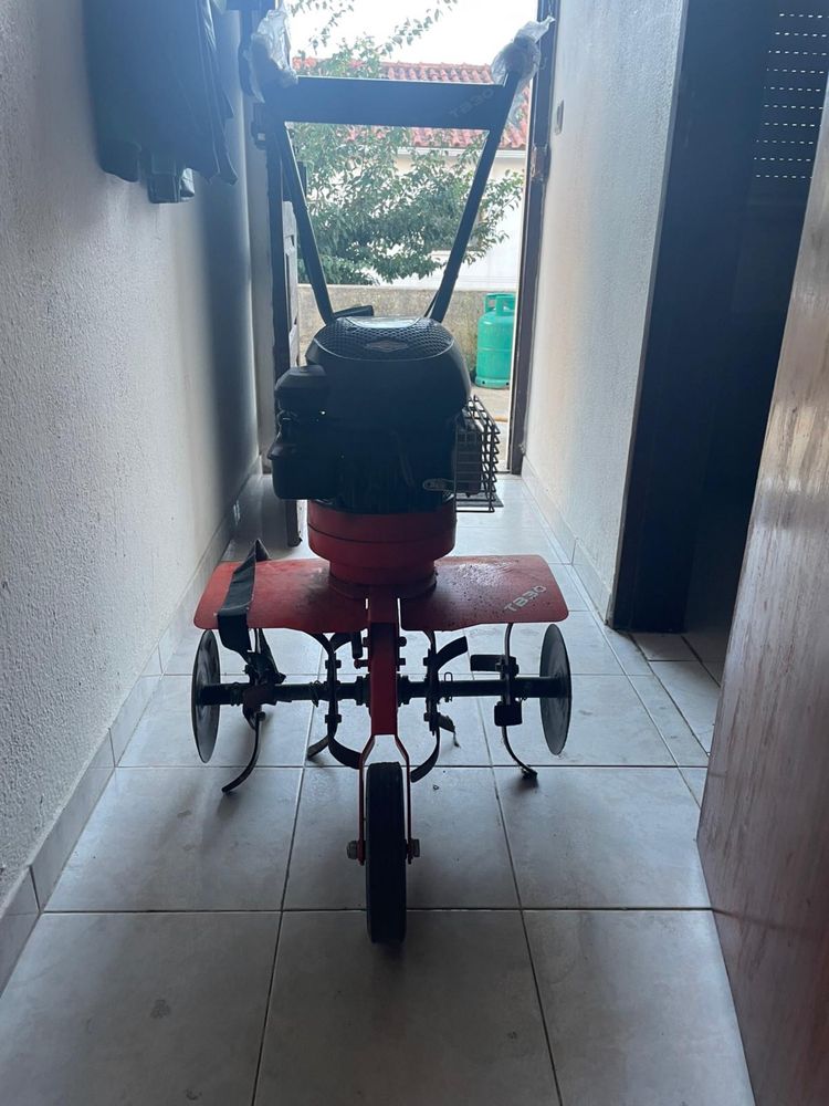 Motoenchada como nova