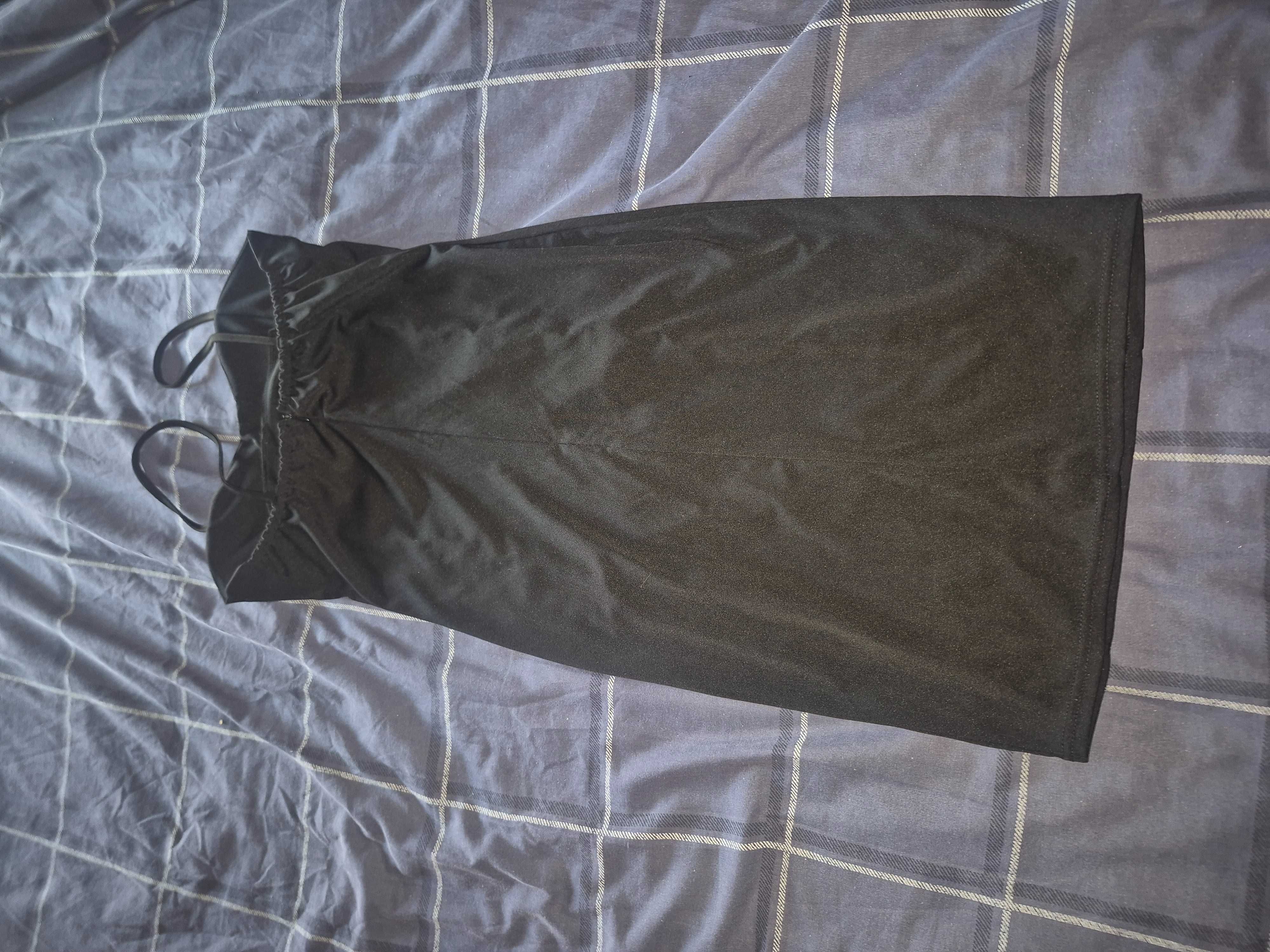 Vestido preto curto